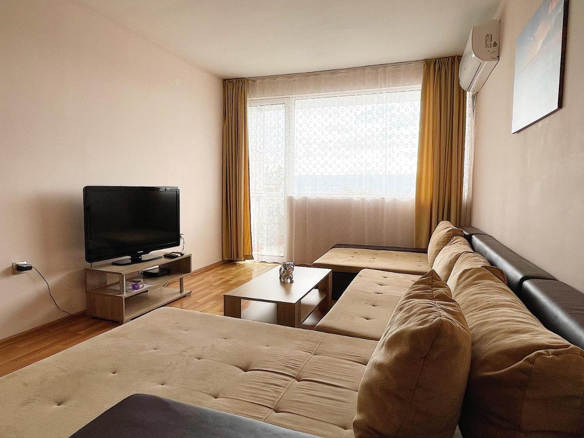 Spacious And Bright Maisonette Varna Center Exterior foto