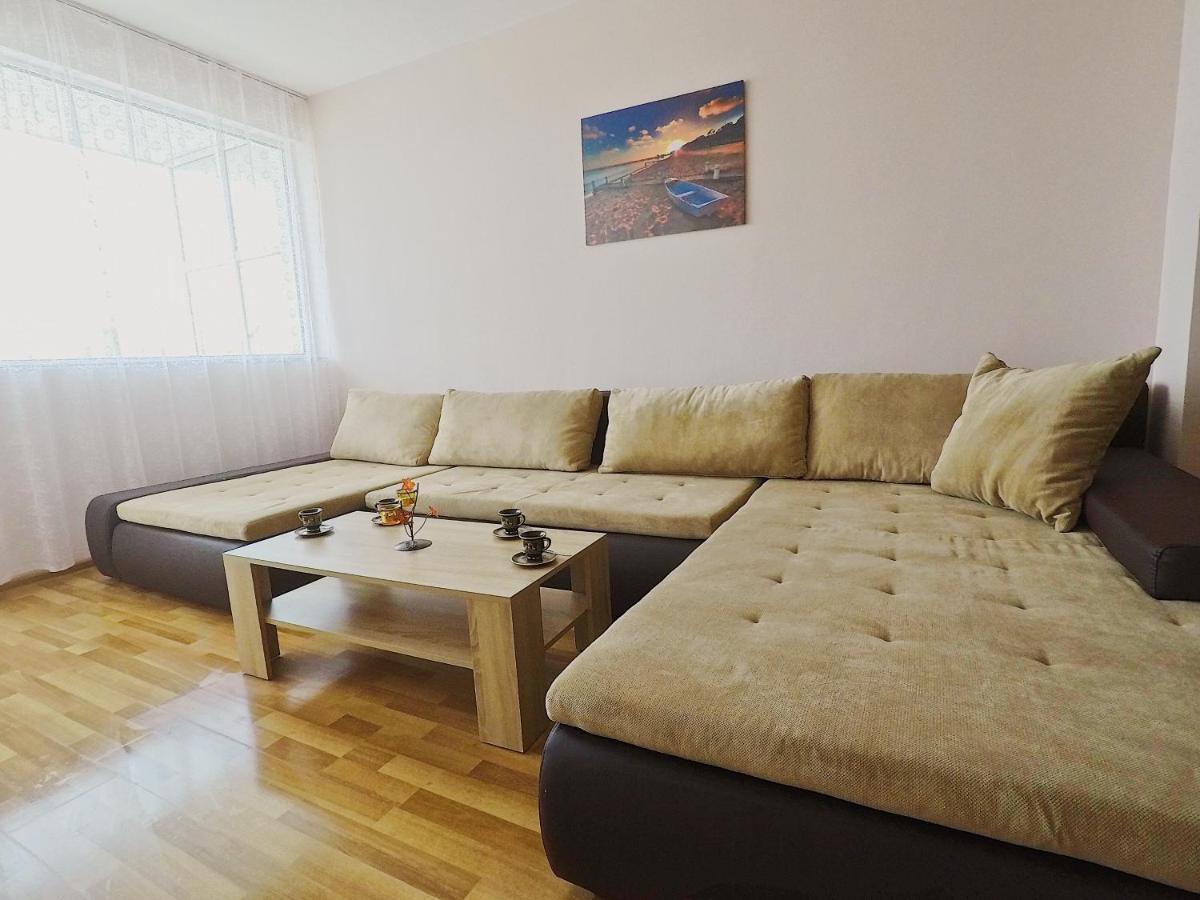 Spacious And Bright Maisonette Varna Center Exterior foto