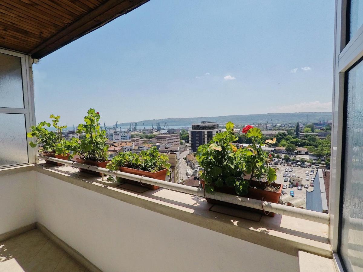 Spacious And Bright Maisonette Varna Center Exterior foto