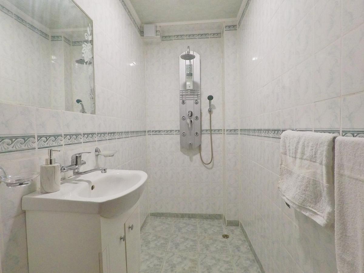 Spacious And Bright Maisonette Varna Center Exterior foto